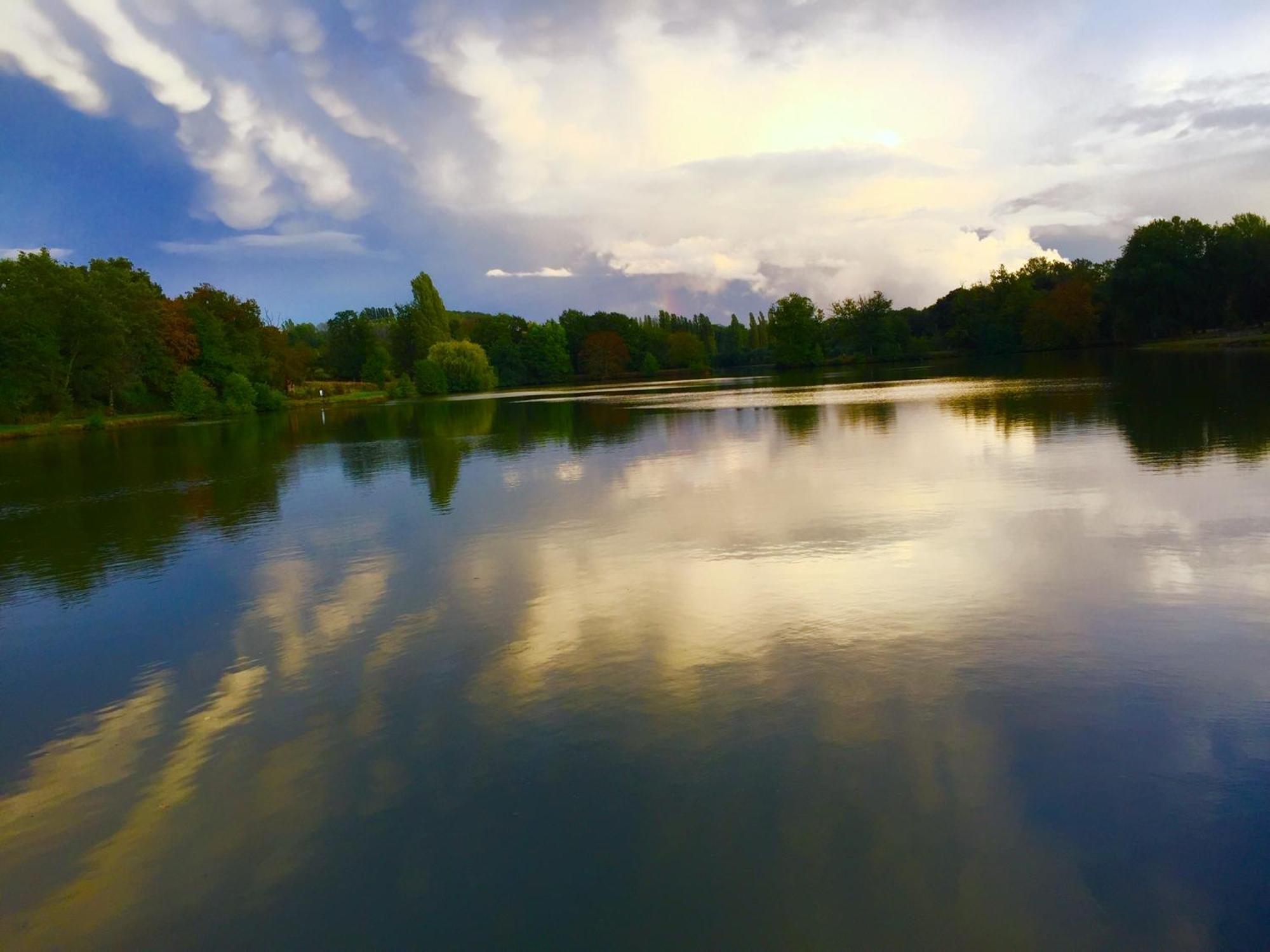Nature Et Bord D'Etang A Jars ภายนอก รูปภาพ